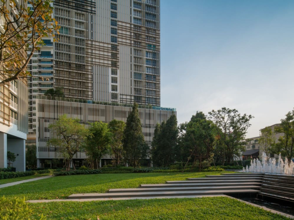 Park Origin Phromphong